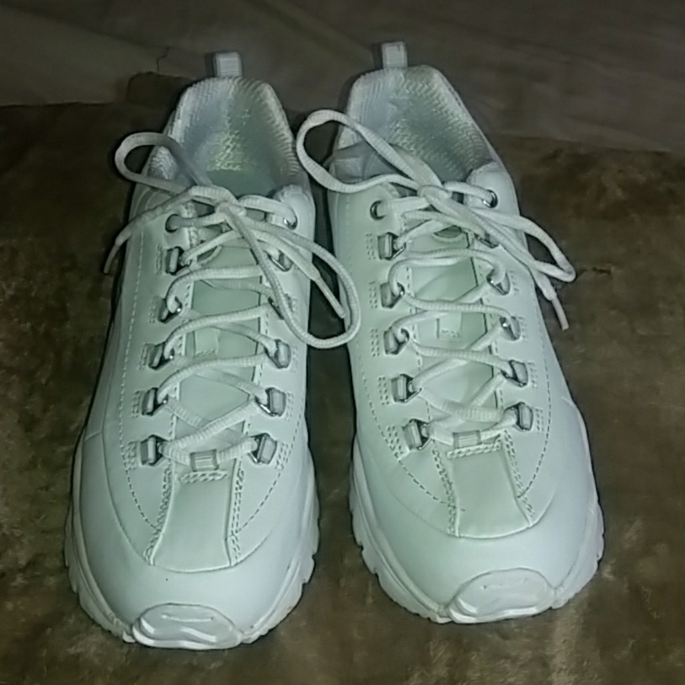 White Skechers
